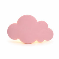 Applique murale enfant en forme de nuage rose poudré sur fond blanc