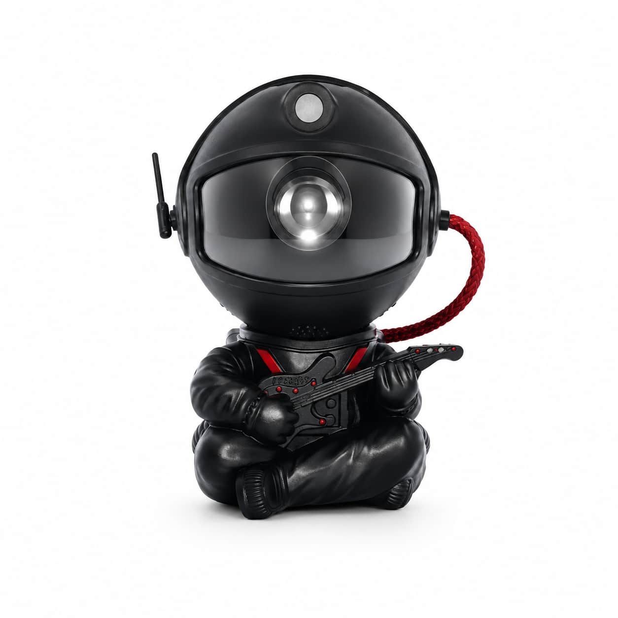 Projecteur astronaute noir en position assise jouant de la guitare électrique avec des détails rouges sur fond blanc.