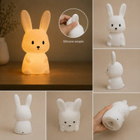 Différents angles de vue, texture souple en silicone et détails de la veilleuse en forme de lapin aux oreilles dressées.