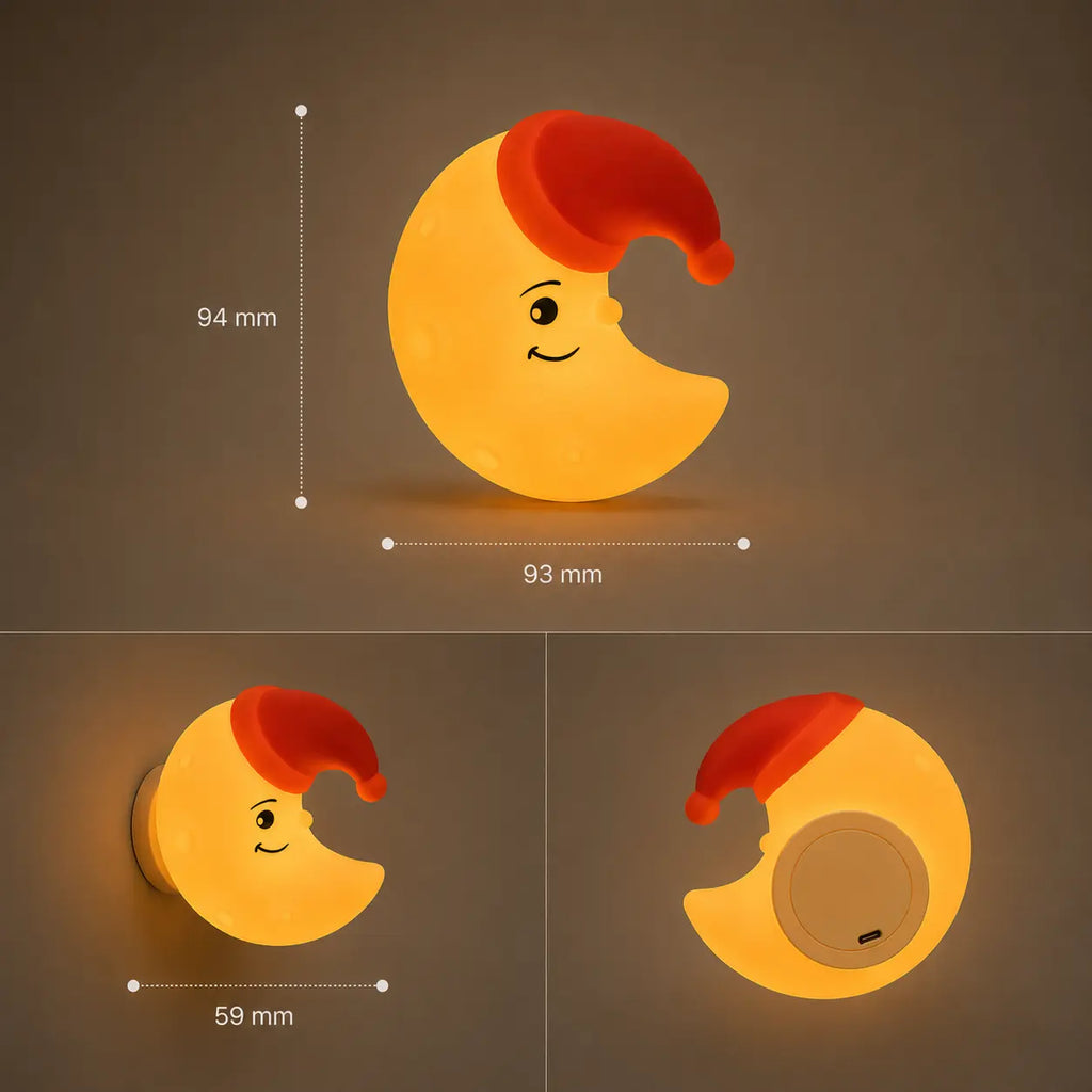 Infographie en français présentant les dimensions d'une veilleuse murale en forme de croissant de lune jaune allumée avec son bonnet de nuit rouge (93 mm de longueur, 94 mm de hauteur et 59 mm d'épaisseur). Les deux visuels du bas illustrent le produit de profil fixé au mur et de dos, mettant en avant sa base circulaire dotée d'un port de charge USB et sa lueur orange tamisée.