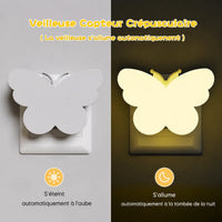 Infographie montrant la veilleuse prise en forme de papillon éteinte le jour et allumée la nuit grâce à son capteur crépusculaire.