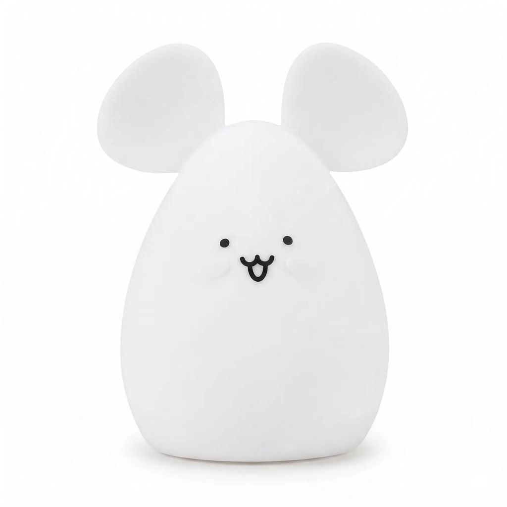 Veilleuse en silicone en forme de petite souris blanche sur fond blanc.